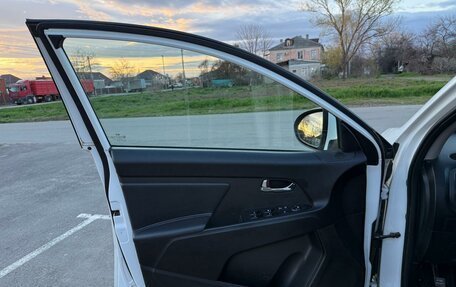 KIA Sportage III, 2011 год, 11 фотография