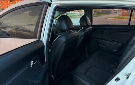 KIA Sportage III, 2011 год, 15 фотография