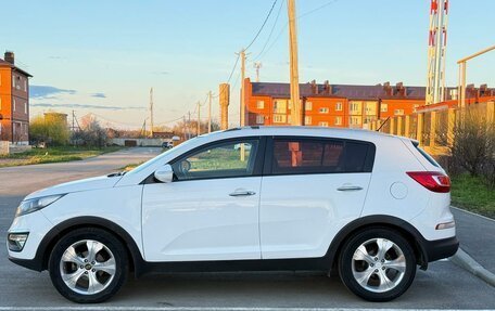 KIA Sportage III, 2011 год, 17 фотография