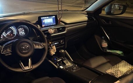 Mazda 6, 2018 год, 2 000 000 рублей, 9 фотография