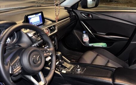 Mazda 6, 2018 год, 2 000 000 рублей, 13 фотография