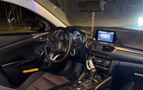 Mazda 6, 2018 год, 2 000 000 рублей, 14 фотография