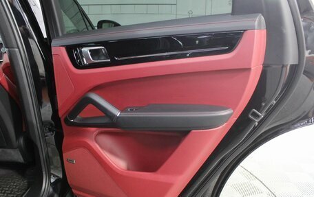 Porsche Cayenne III, 2019 год, 7 090 000 рублей, 25 фотография