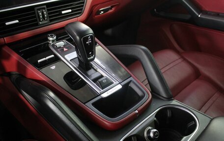 Porsche Cayenne III, 2019 год, 7 090 000 рублей, 28 фотография