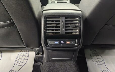 Volkswagen Passat B8 рестайлинг, 2020 год, 2 300 000 рублей, 10 фотография