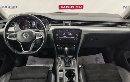 Volkswagen Passat B8 рестайлинг, 2020 год, 2 300 000 рублей, 8 фотография