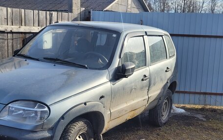 Chevrolet Niva I рестайлинг, 2005 год, 230 000 рублей, 5 фотография
