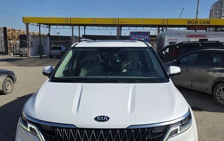 KIA Carnival, 2021 год, 3 700 000 рублей, 1 фотография