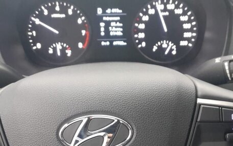 Hyundai Solaris II рестайлинг, 2018 год, 1 200 000 рублей, 4 фотография