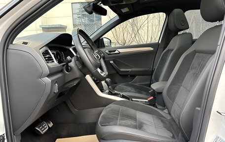 Volkswagen T-Roc I, 2023 год, 1 892 000 рублей, 6 фотография