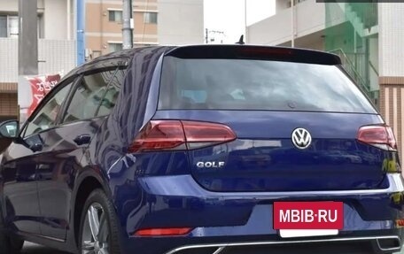 Volkswagen Golf VII, 2020 год, 1 730 500 рублей, 2 фотография