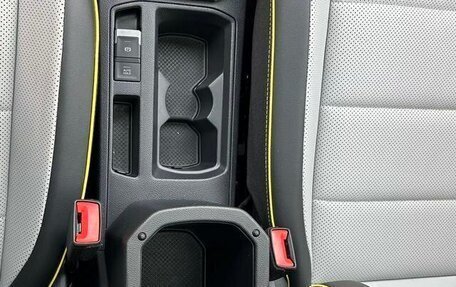 Volkswagen T-Roc I, 2023 год, 1 930 000 рублей, 21 фотография