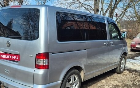 Volkswagen Caravelle T5, 2005 год, 1 200 000 рублей, 5 фотография