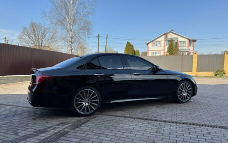 Mercedes-Benz E-Класс, 2017 год, 3 100 000 рублей, 3 фотография