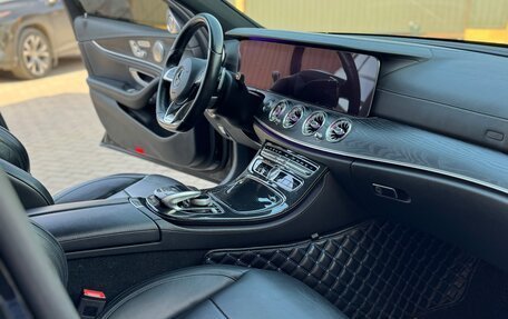 Mercedes-Benz E-Класс, 2017 год, 3 100 000 рублей, 10 фотография