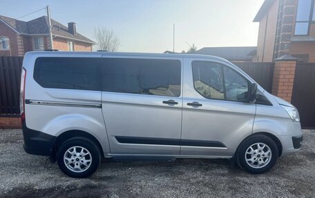 Ford Tourneo Custom I рестайлинг, 2015 год, 2 150 000 рублей, 4 фотография