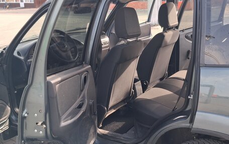 Chevrolet Niva I рестайлинг, 2017 год, 630 000 рублей, 9 фотография