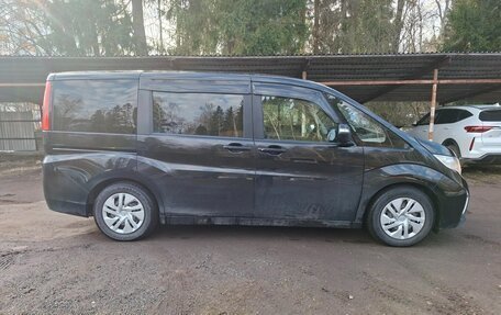 Honda Stepwgn IV, 2017 год, 1 650 000 рублей, 6 фотография