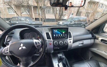 Mitsubishi Pajero Sport II рестайлинг, 2012 год, 1 700 000 рублей, 16 фотография