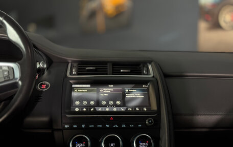 Jaguar E-Pace, 2020 год, 3 199 000 рублей, 17 фотография