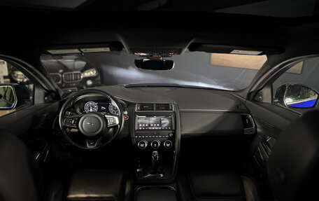 Jaguar E-Pace, 2020 год, 3 199 000 рублей, 23 фотография