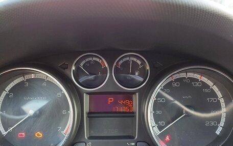 Peugeot 308 II, 2011 год, 640 000 рублей, 24 фотография