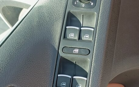 Volkswagen Tiguan I, 2014 год, 1 400 000 рублей, 17 фотография