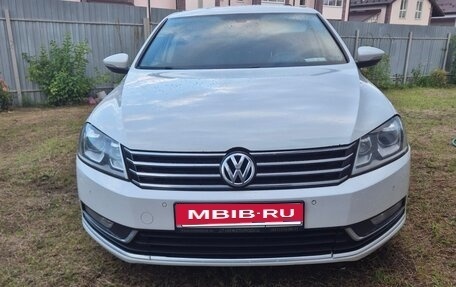 Volkswagen Passat B7, 2013 год, 1 200 000 рублей, 2 фотография