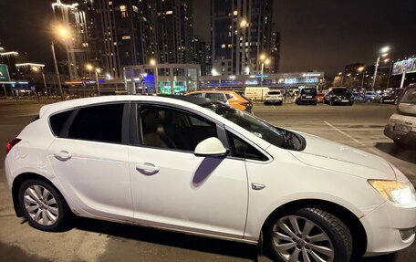 Opel Astra J, 2011 год, 475 000 рублей, 3 фотография