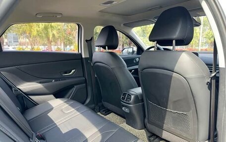 Hyundai Elantra, 2025 год, 1 800 123 рублей, 11 фотография