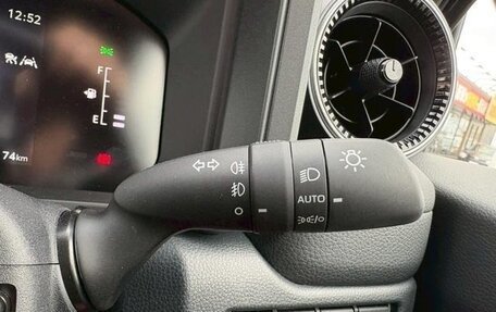 Toyota Land Cruiser Prado, 2024 год, 7 423 800 рублей, 21 фотография