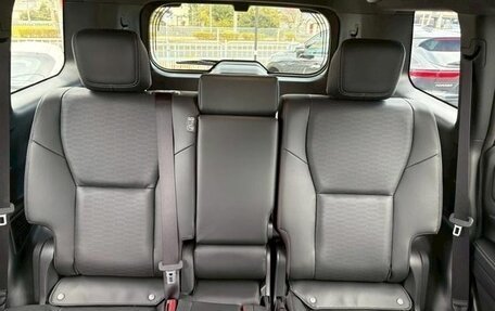 Toyota Land Cruiser Prado, 2024 год, 7 423 800 рублей, 40 фотография