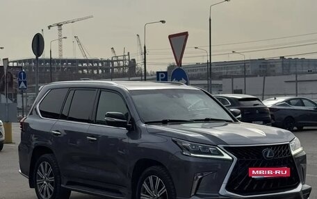 Lexus LX III, 2017 год, 9 300 000 рублей, 7 фотография
