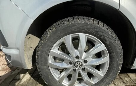 Volkswagen Multivan T6 рестайлинг, 2018 год, 3 990 000 рублей, 6 фотография