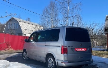 Volkswagen Multivan T6 рестайлинг, 2018 год, 3 990 000 рублей, 2 фотография