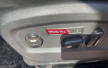 Volkswagen Multivan T6 рестайлинг, 2018 год, 3 990 000 рублей, 17 фотография