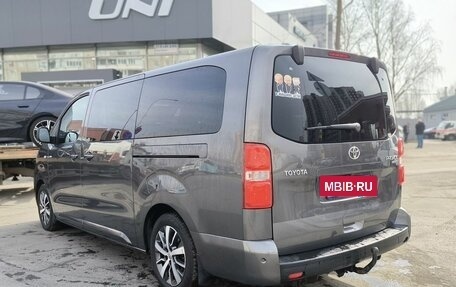 Toyota ProAce II, 2018 год, 3 650 000 рублей, 6 фотография