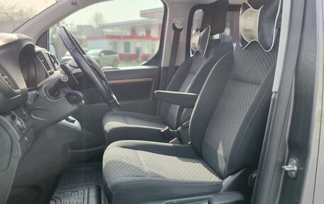 Toyota ProAce II, 2018 год, 3 650 000 рублей, 13 фотография