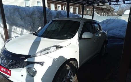 Nissan Juke II, 2011 год, 1 000 000 рублей, 2 фотография