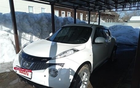 Nissan Juke II, 2011 год, 1 000 000 рублей, 4 фотография