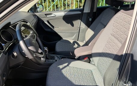 Volkswagen Tiguan II, 2021 год, 3 600 000 рублей, 5 фотография