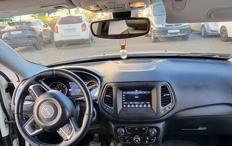 Jeep Compass II, 2017 год, 1 950 000 рублей, 6 фотография