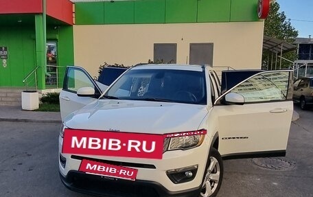 Jeep Compass II, 2017 год, 1 950 000 рублей, 3 фотография