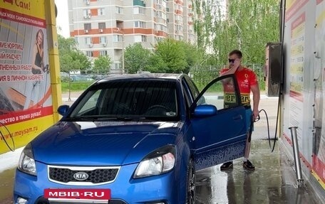 KIA Rio II, 2010 год, 650 000 рублей, 3 фотография