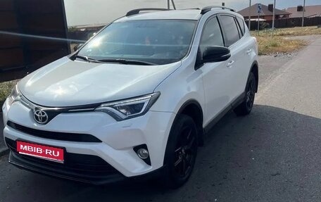 Toyota RAV4, 2018 год, 2 700 000 рублей, 1 фотография