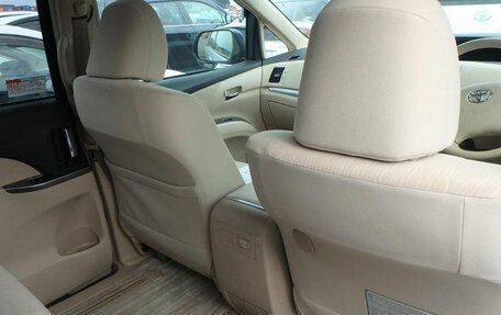 Toyota Estima III рестайлинг -2, 2016 год, 2 700 000 рублей, 7 фотография