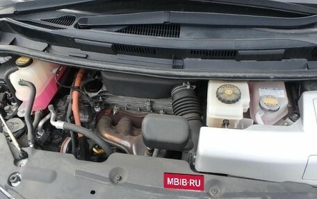 Toyota Estima III рестайлинг -2, 2016 год, 2 700 000 рублей, 3 фотография