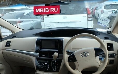 Toyota Estima III рестайлинг -2, 2016 год, 2 700 000 рублей, 14 фотография