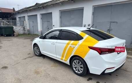 Hyundai Solaris II рестайлинг, 2019 год, 670 000 рублей, 4 фотография