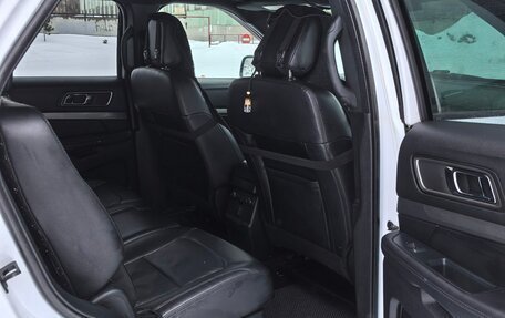 Ford Explorer VI, 2018 год, 2 900 000 рублей, 8 фотография